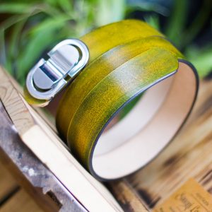 Thắt lưng handmade, Nhuộm Patina xanh rêu 12