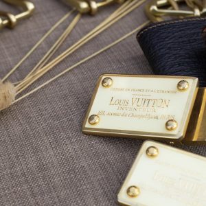 Mặt khóa thắt lưng nam, Louis Vuitton 14
