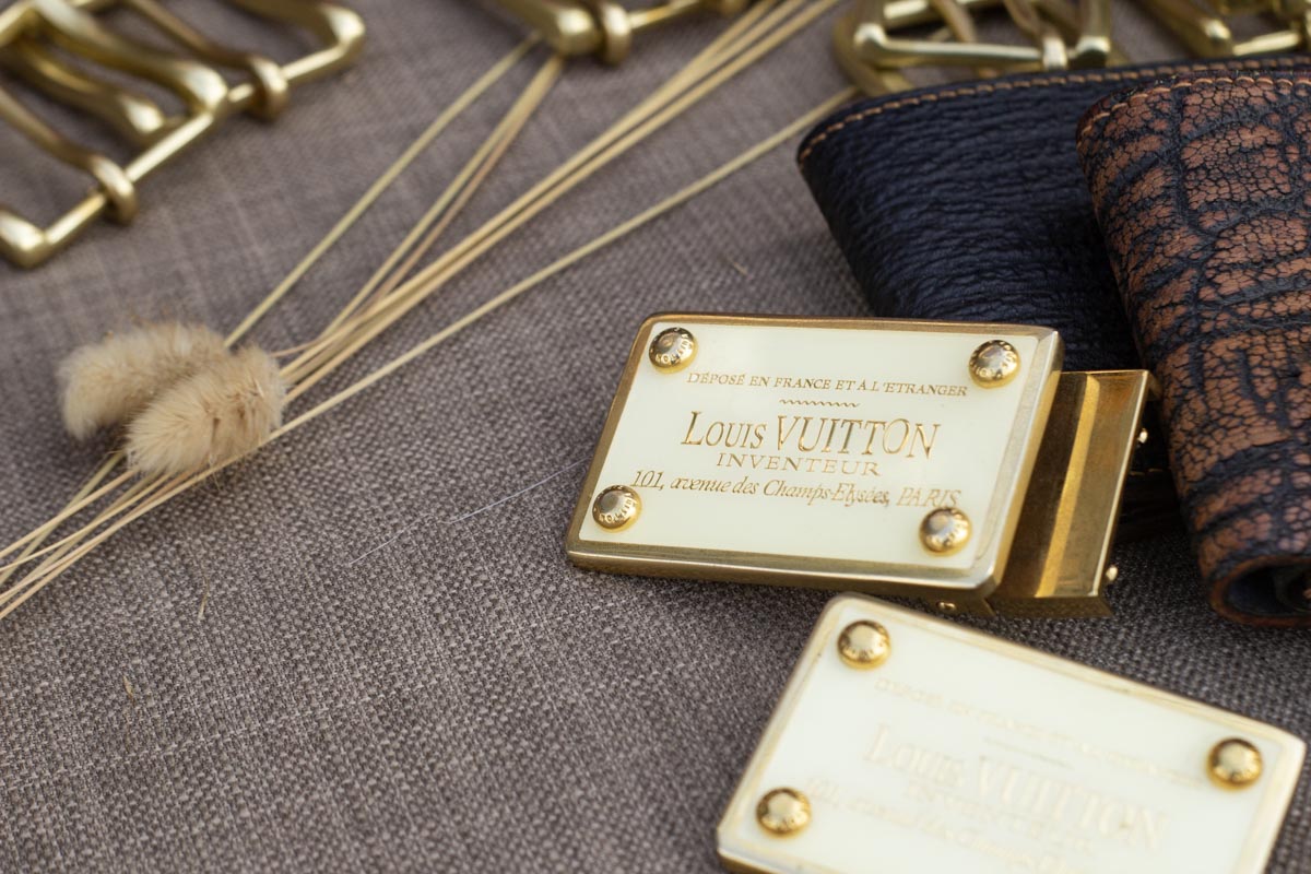 Mặt khóa thắt lưng nam, Louis Vuitton 17