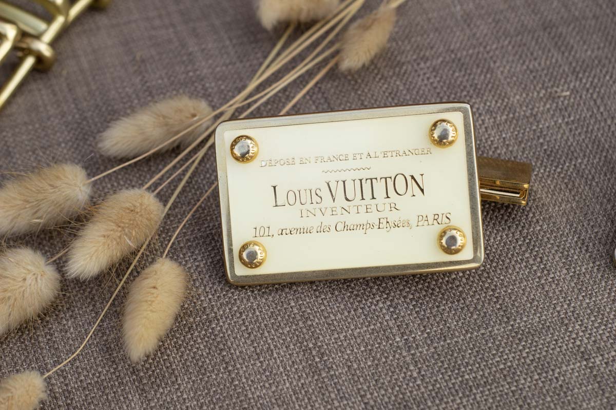 Mặt khóa thắt lưng nam, Louis Vuitton 18
