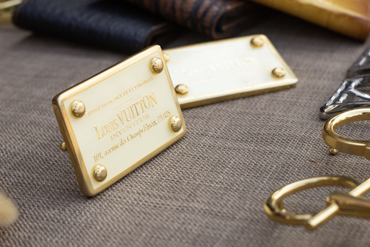 Mặt khóa thắt lưng nam, Louis Vuitton 19