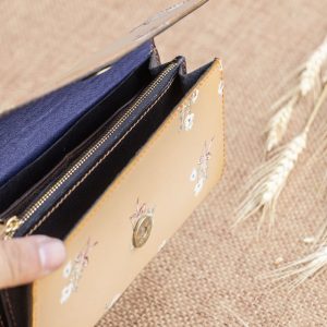 Ví cầm tay nữ handmade, in hoa 13